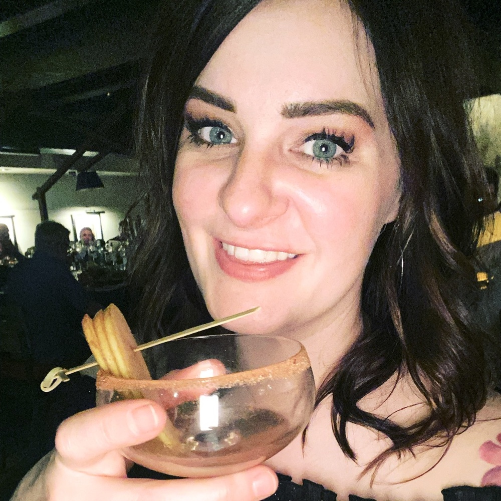 Meet your Posher, Angela